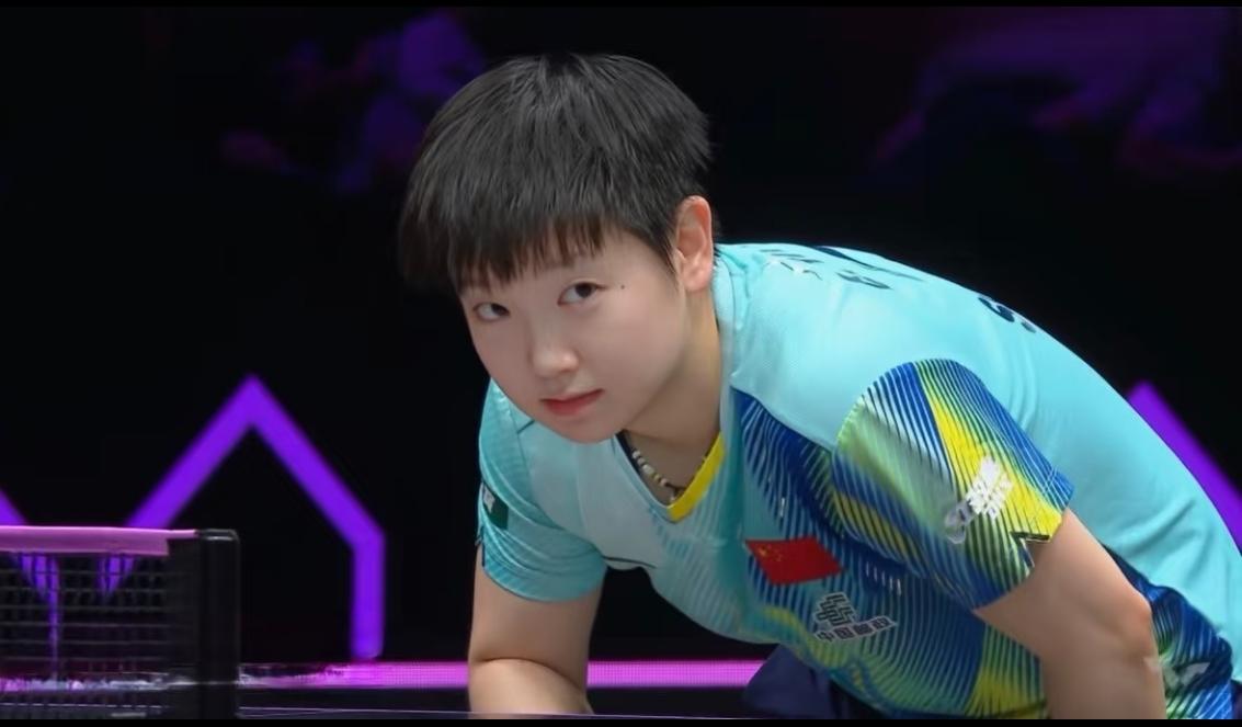 我问老公，你说孙颖莎今天是不是战略性输球？老公惊讶地看着我：此话怎讲？我