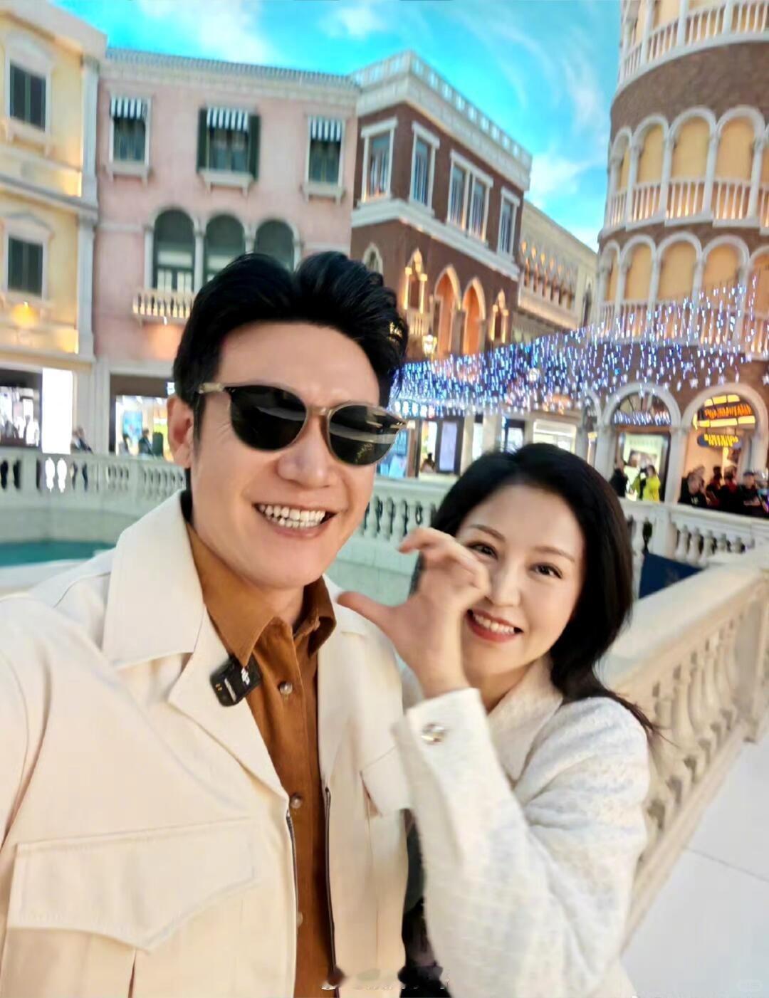 陆毅就是这样被鲍蕾钓成翘嘴《天声一对》里陆毅鲍蕾甜度超标啦！陆毅做饭鲍蕾疯狂夸