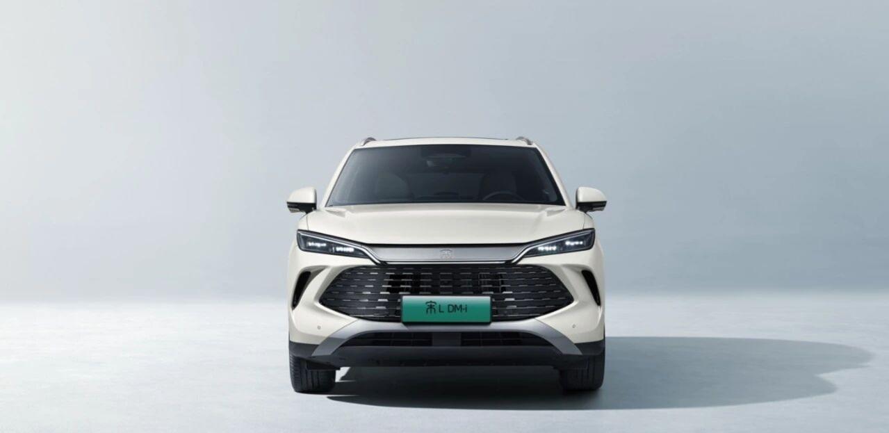 2026款宋LDM-i是一款定位为“中级SUV”的插电式混动车型，于2025年