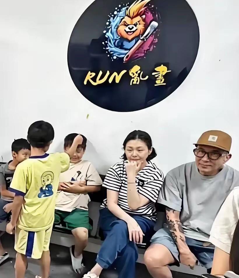 一张图片足以说明大s为什么鱼死网破也要嫁给具俊晔……随着各路朋友陆续晒出与大s