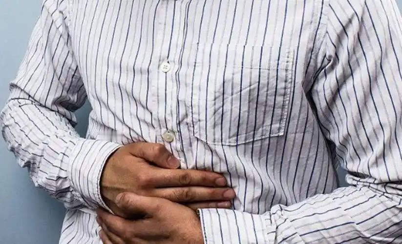 肝脏开始病变，并非只看肝区痛不痛！医生：出现4异常或已患肝癌，别不当回事肝脏