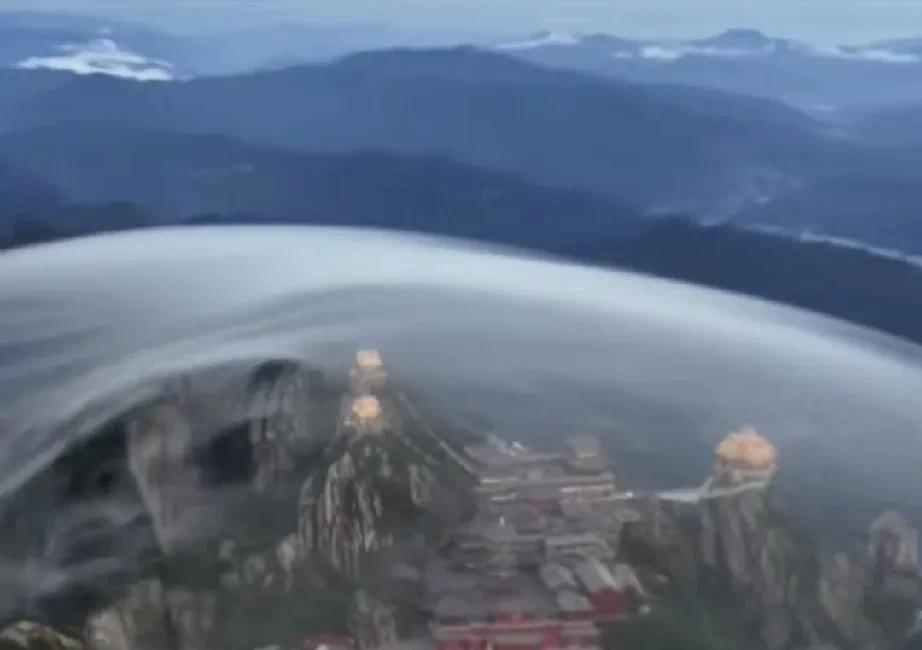 严重怀疑老君山有自己的护山大阵，来看看这些照片是不是很有意思？老君山虽然是才修没