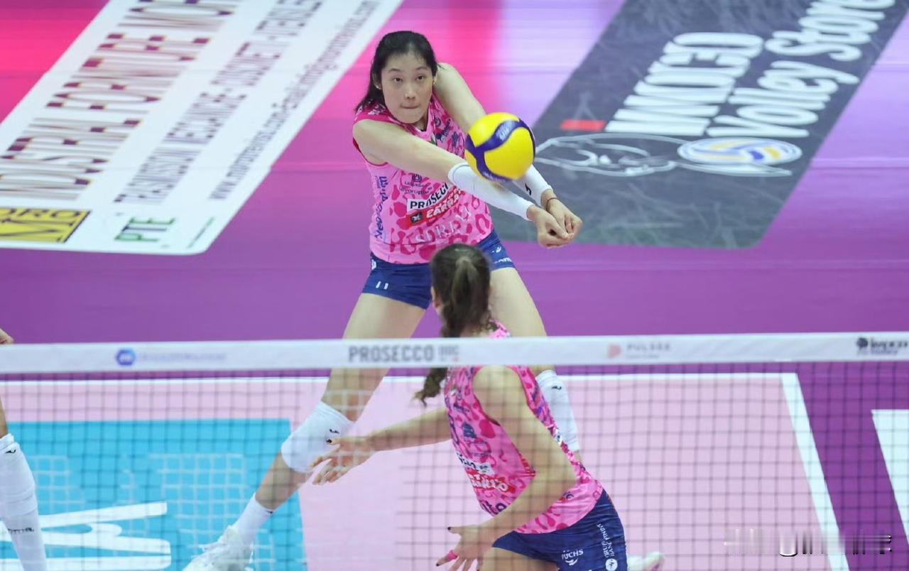 【庄宇珊替换朱婷的传言越来越多】外网传的越来越多：科内利亚诺是真的想组成这样