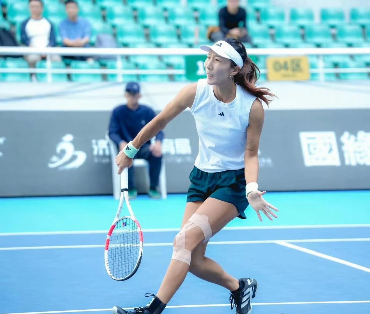距离法网资格赛还有63分！W50女单赫尔辛基女单1/4决赛高馨妤6-3/7-6