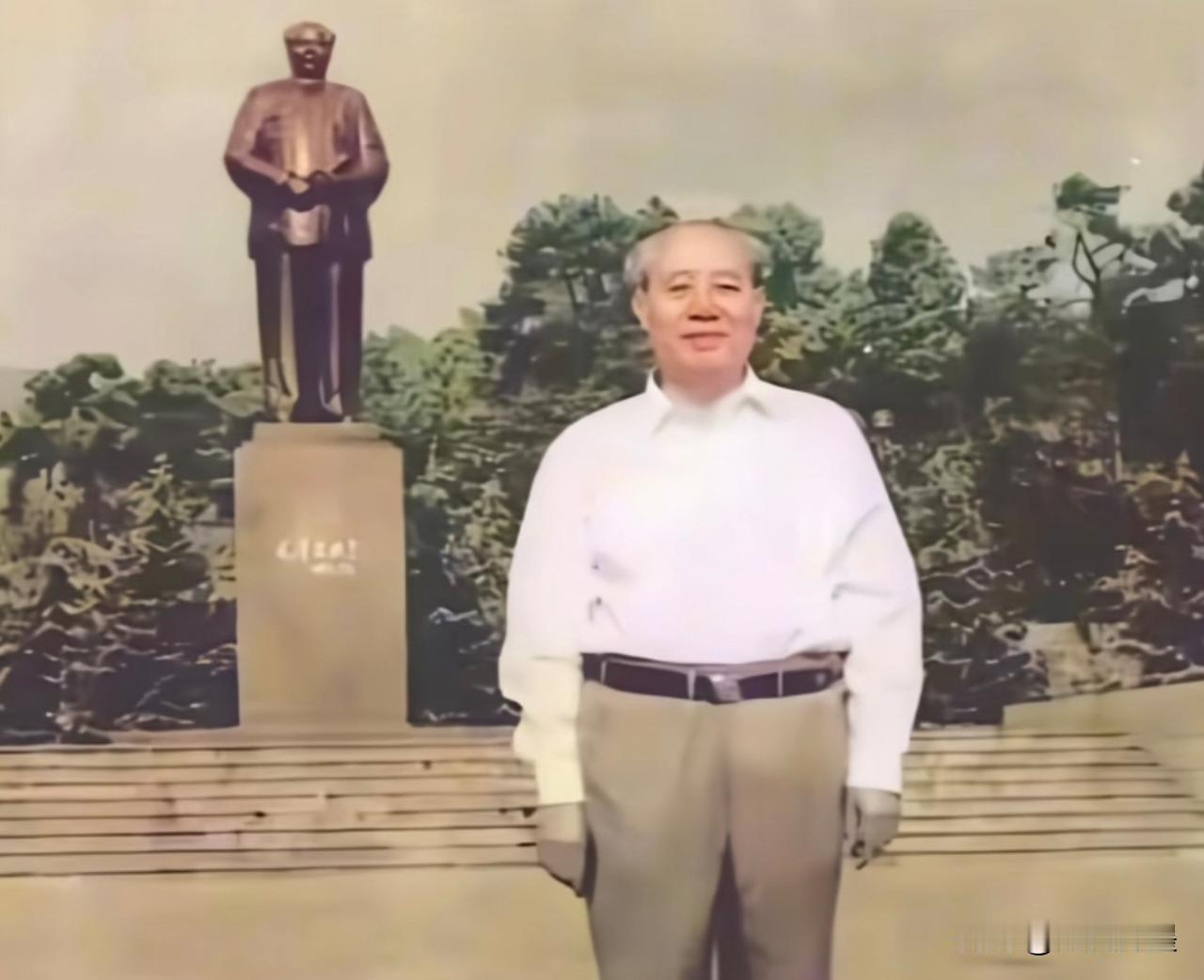 他是毛主席最信任的警卫：半世警卫，一生忠诚他从1947年起担任毛主席的贴身警卫