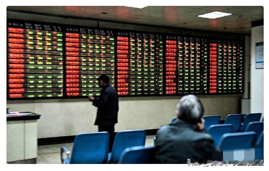 一个朋友07年中石油上市当天，花46万买了1万股，每股46元。买后就被套牢，再没