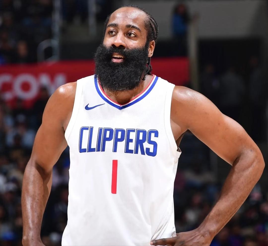 随着哈登解锁28000分，他在生涯结束后还能达成哪些里程碑1、生涯10000助