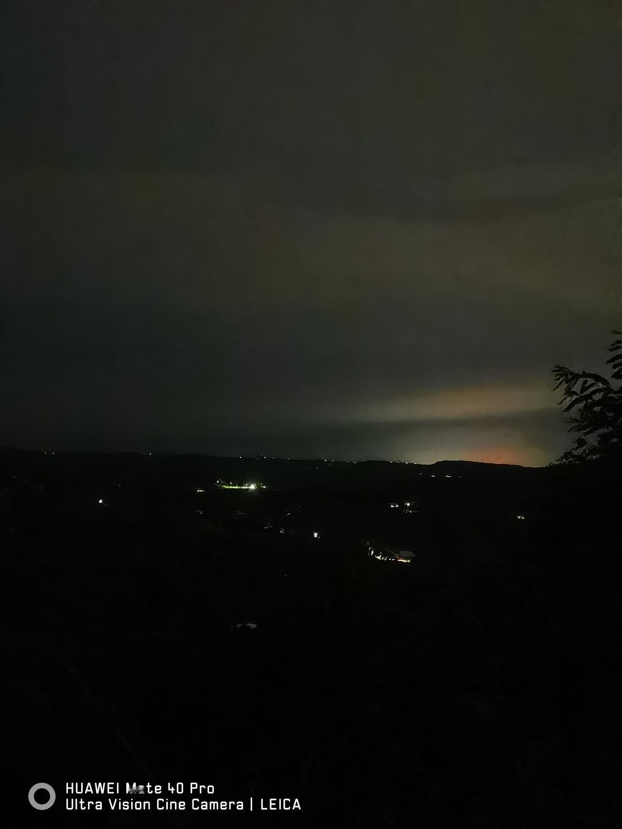 随手拍景象西安洪庆山上的夜景——蓝田灯光