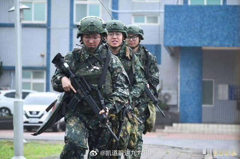 时政观察员守卫伪台空军战术管制联队各雷达站的伪台空军宪兵中队各宪兵警卫分队从今年