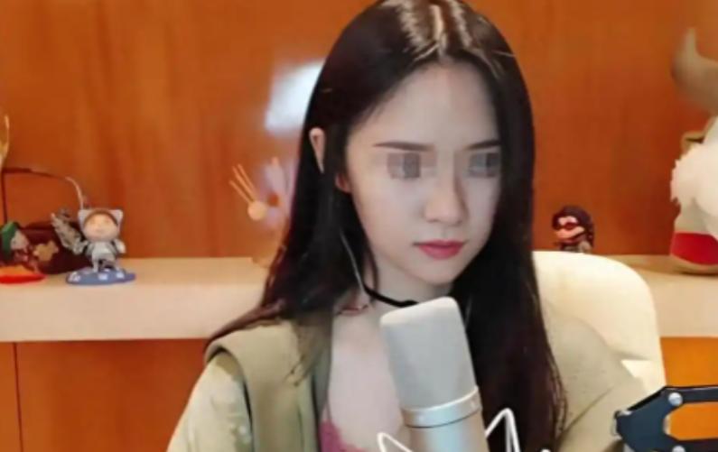 白嫖成功！近日，河北张家口，工程老板为了追求女主播，5个月给她转账200多万，可
