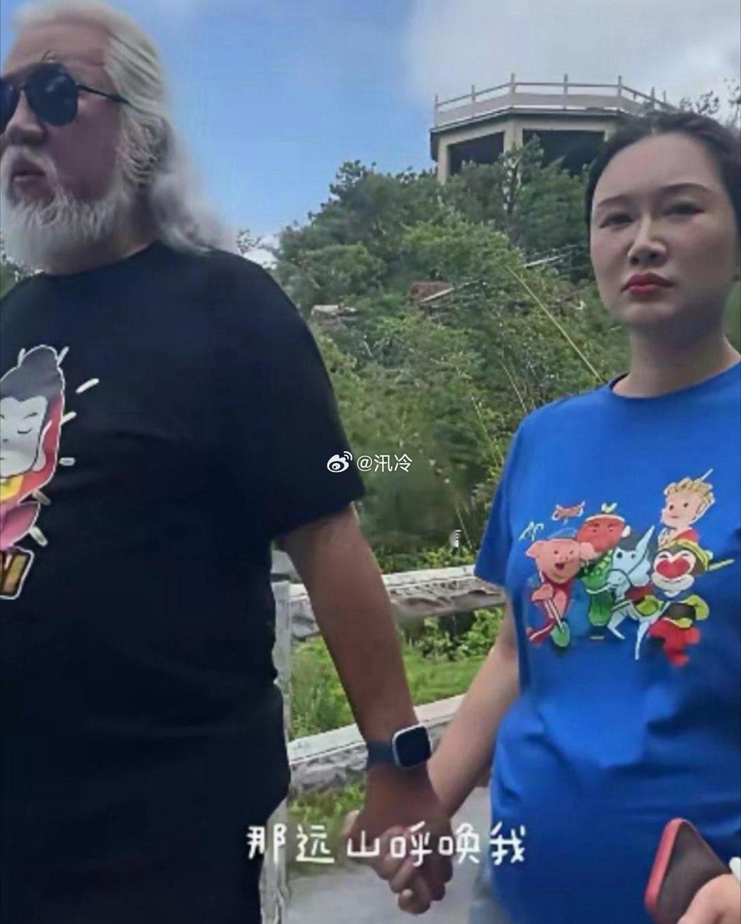 张纪中老婆这是又怀上了吗