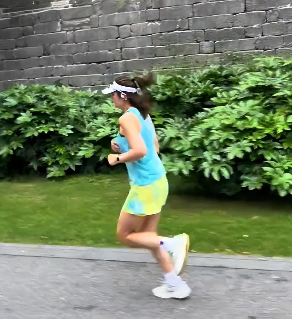 南京跑友大璐璐确诊癌症！月跑300公里，常年熬夜坚持5点晨跑南京跑圈的一则消息