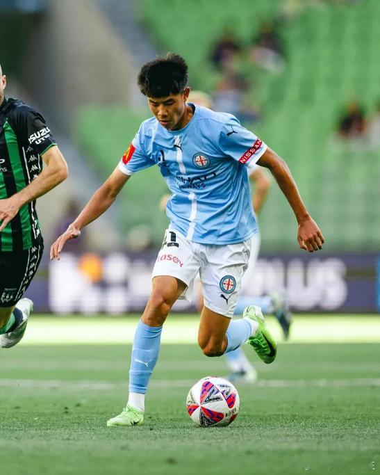 周日聚焦英超水晶宫vs热刺双人如何演绎，热刺客场能否全身而退？三场信心已备上