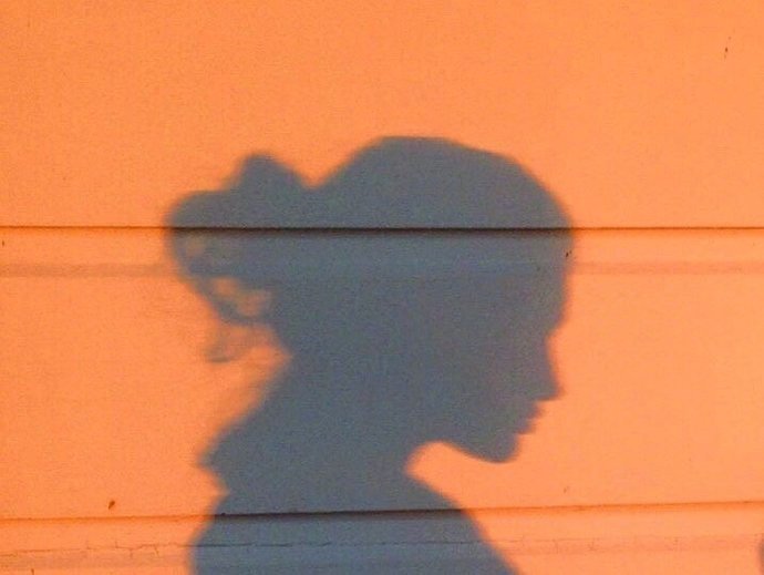 别贪心，我们只拿属于自己的好运。——朱德庸