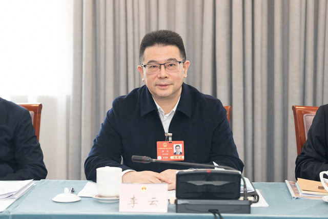 四川一市长被查, 前一天还在主持会议