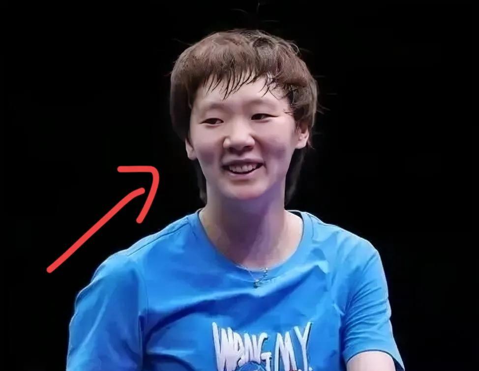 我奶奶不认识王曼昱！我问奶奶，这个人只看面相，你觉得她是什么样的人？奶奶
