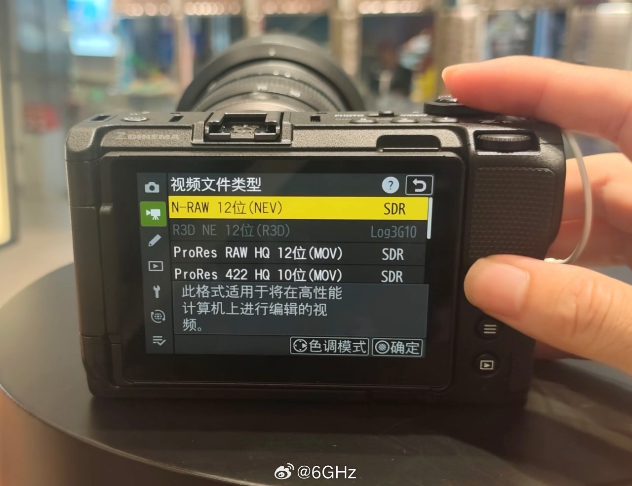 尼康zr性价比真的高的爆炸啊[哭哭][哭哭][哭哭]我要变成尼康佬！​​​