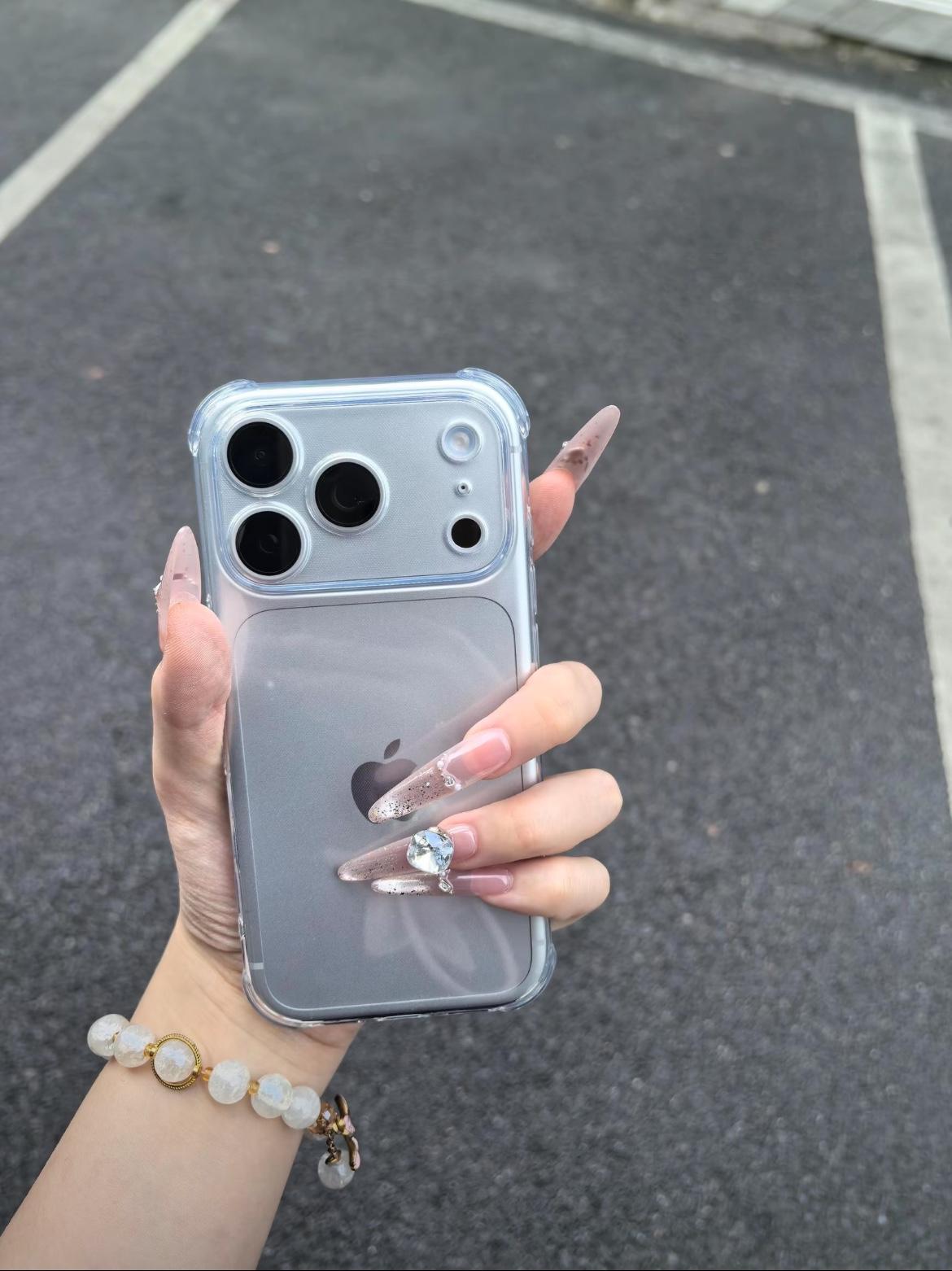 哇！美版iPhone18ProMax翻车了！很多人看到这条消息，第一反应就想