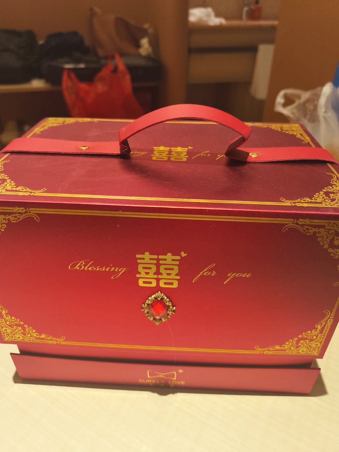 泉州的喜糖也太夸张了！一大盒还是双层的！