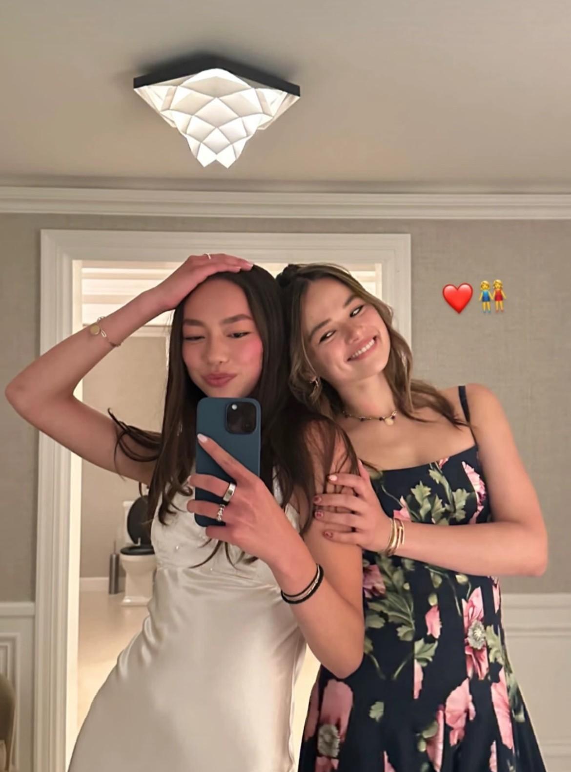 邓文迪的小女儿Chloe居然都22岁了！不得不说这姐妹俩的起点真的是别人的终点
