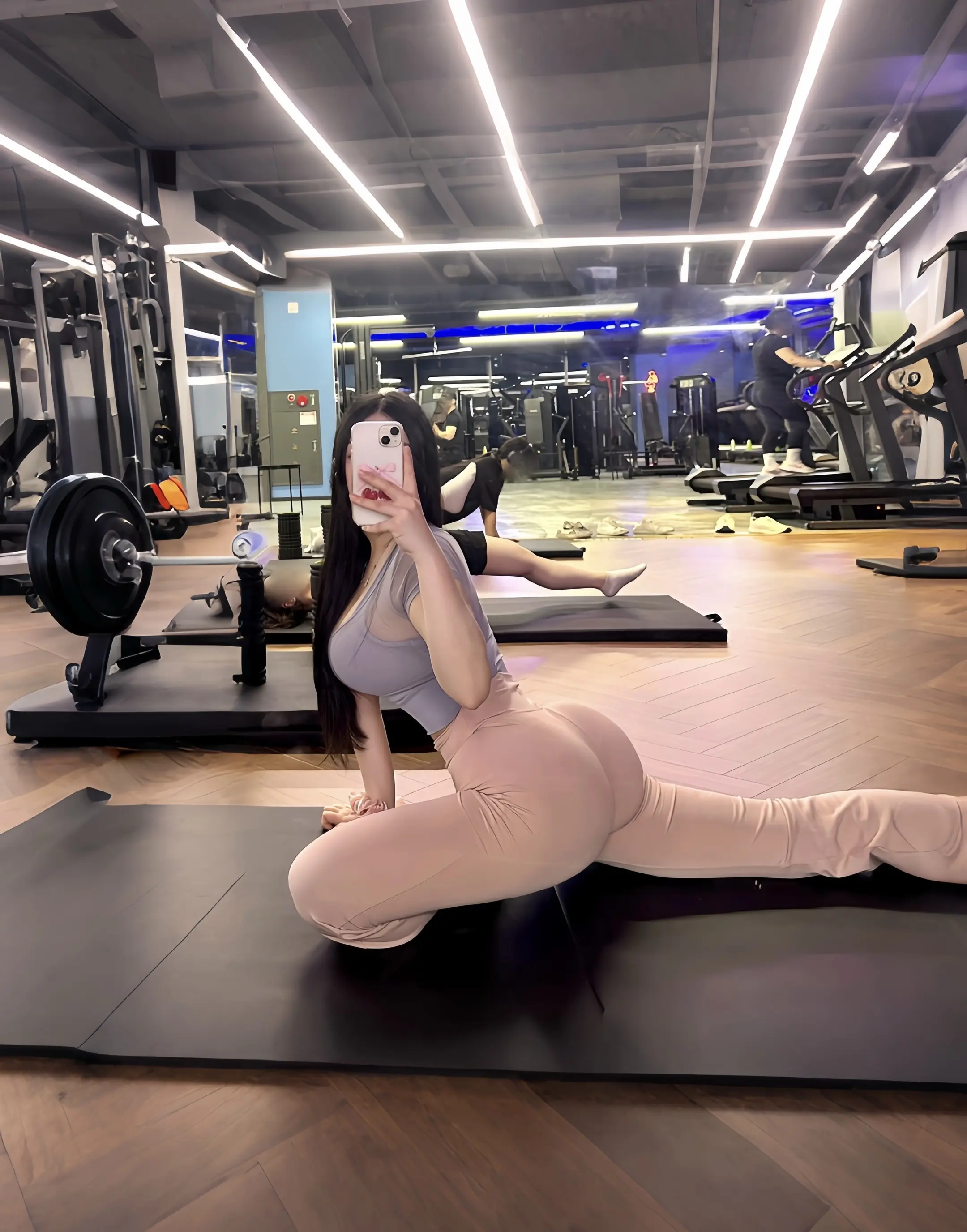 今天我是巧克力色女孩👧～乖巧刻苦还努力！