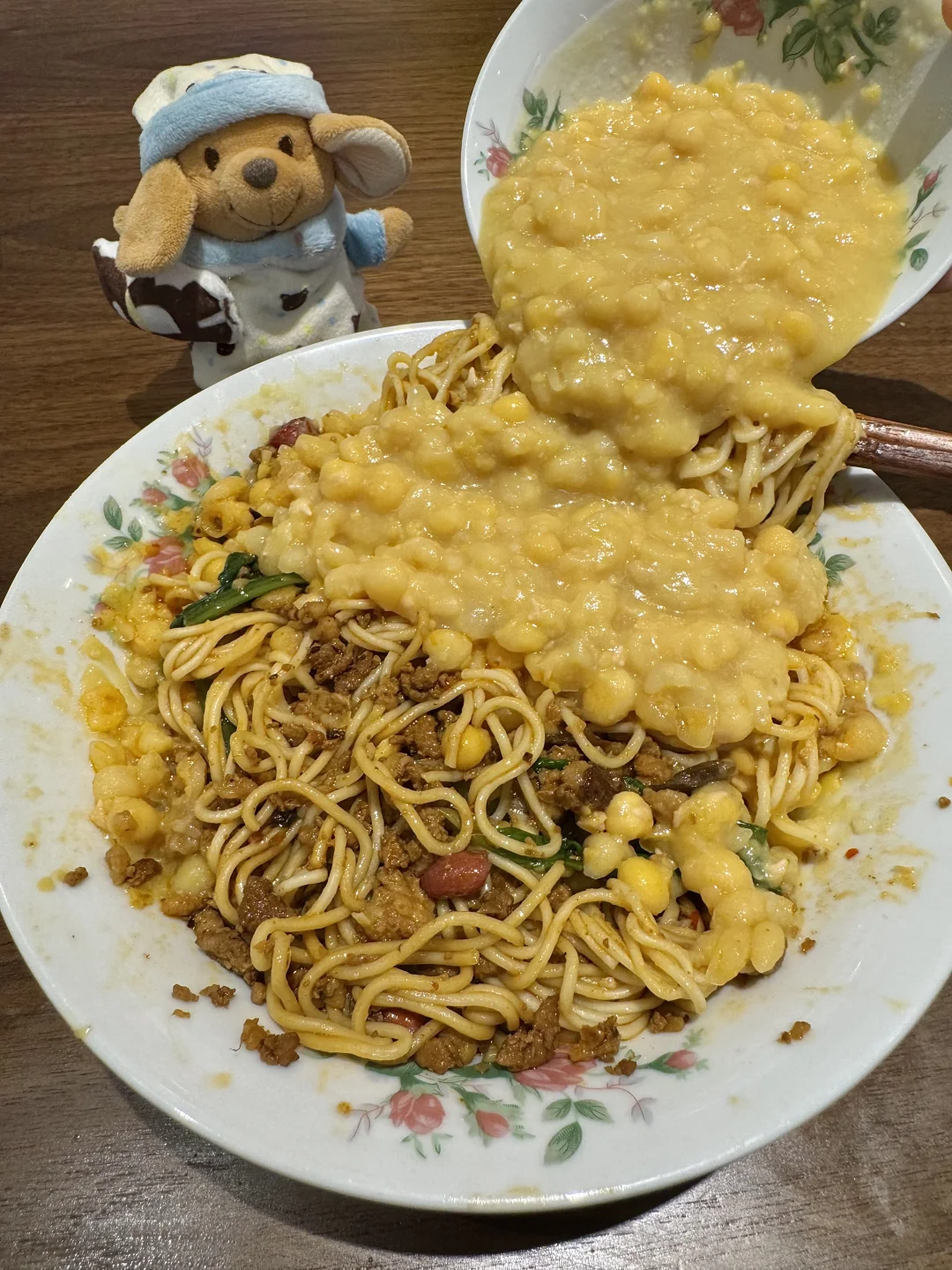 杭州果然越普通的小店越好吃……🥺🥺
