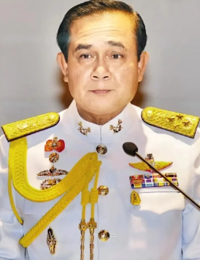 就在昨晚泰国代总理宣布8月5日，泰国代总理坦下令起诉柬埔寨，原因也很简单——