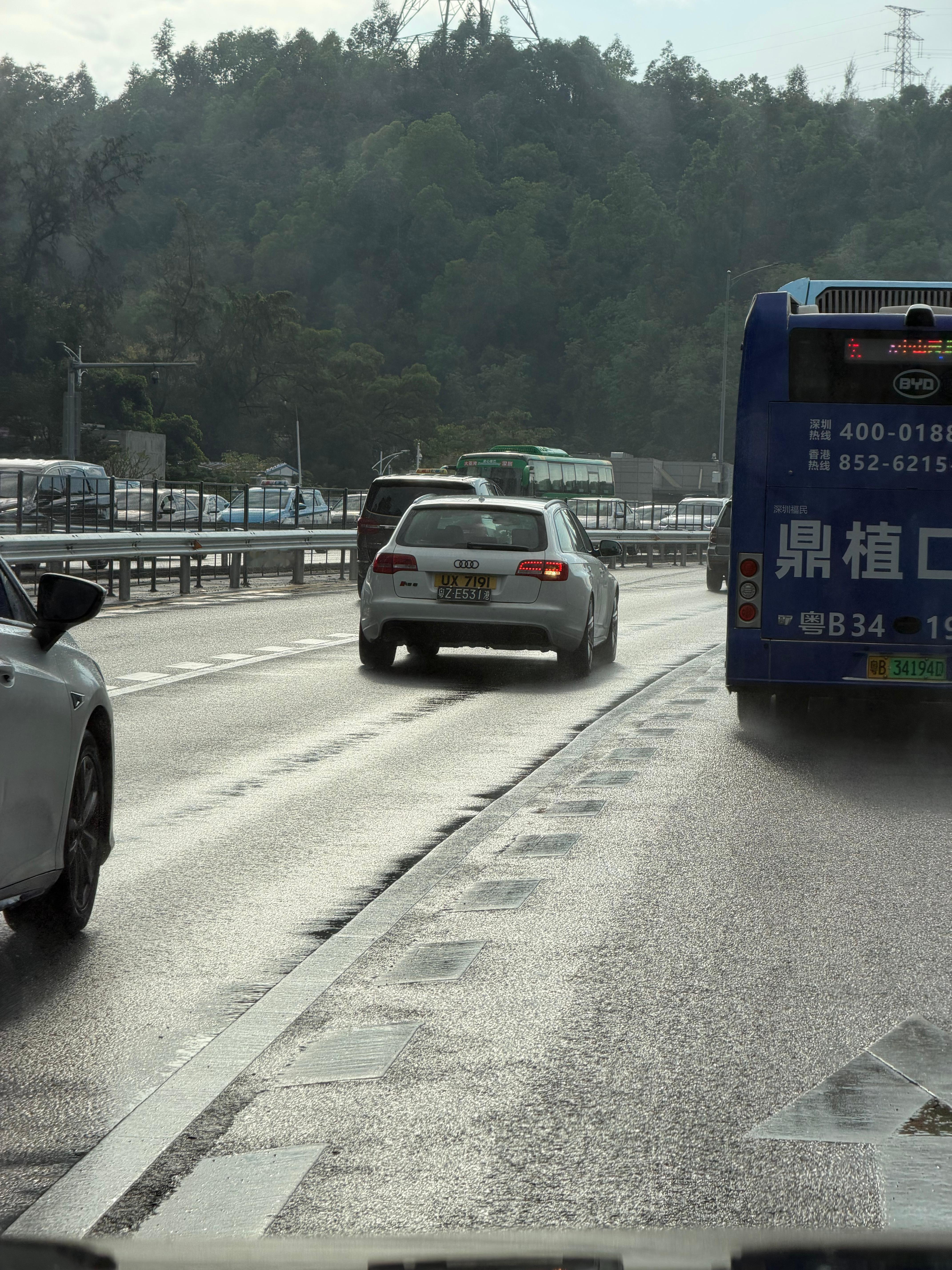 这是什么啊列位深圳·罗湖体育中心