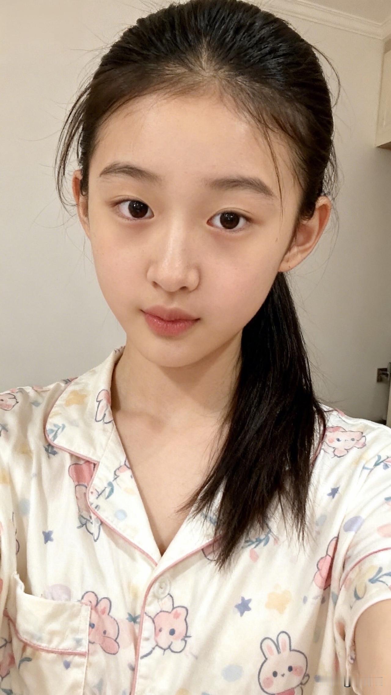 开开心心拍一张分享清纯甜美的小女孩美丽的图片温柔可爱的女生你喜