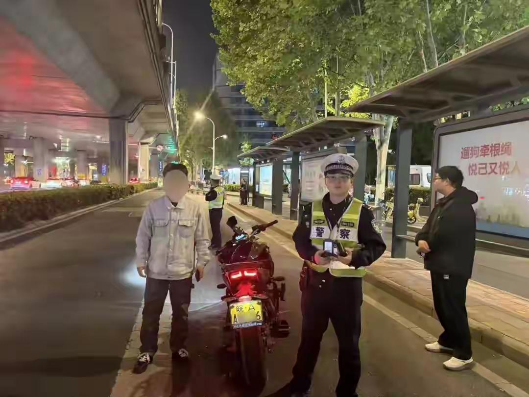 合肥严打飙车炸街：74起违法被查，改装店面临“连坐”2026年4月，合肥警方