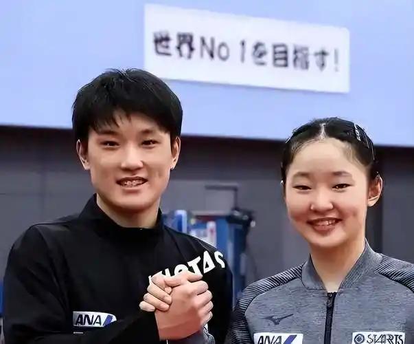 张本智和横滨夺冠大喊：日本才是我的祖国！横滨拿下冠军后，张本智和当众说出这句话。