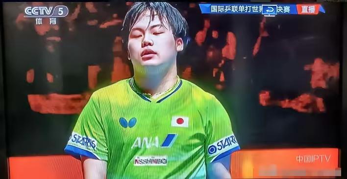 松岛辉空有一点还真是让大家都记住他了那就是比赛结束后的桀骜不驯，看起来就