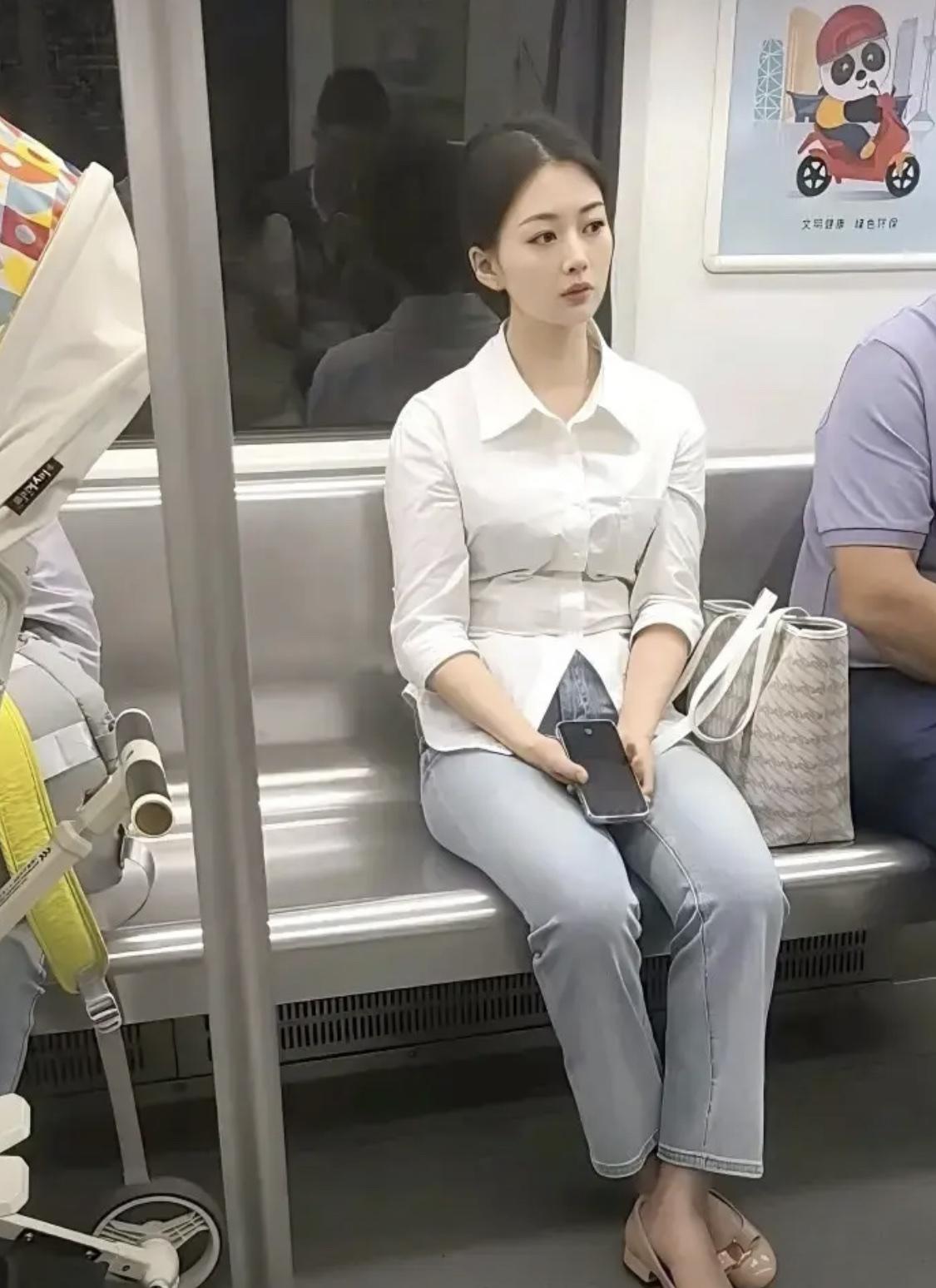 月薪多少才能过去搭讪？[墨镜]