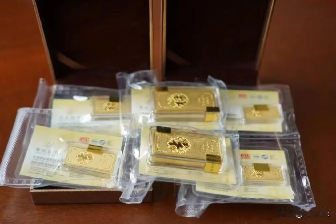 刘先生20万买黄金投资？差点血本无归，民警蹲守2小时，救回全部家当。据稷山