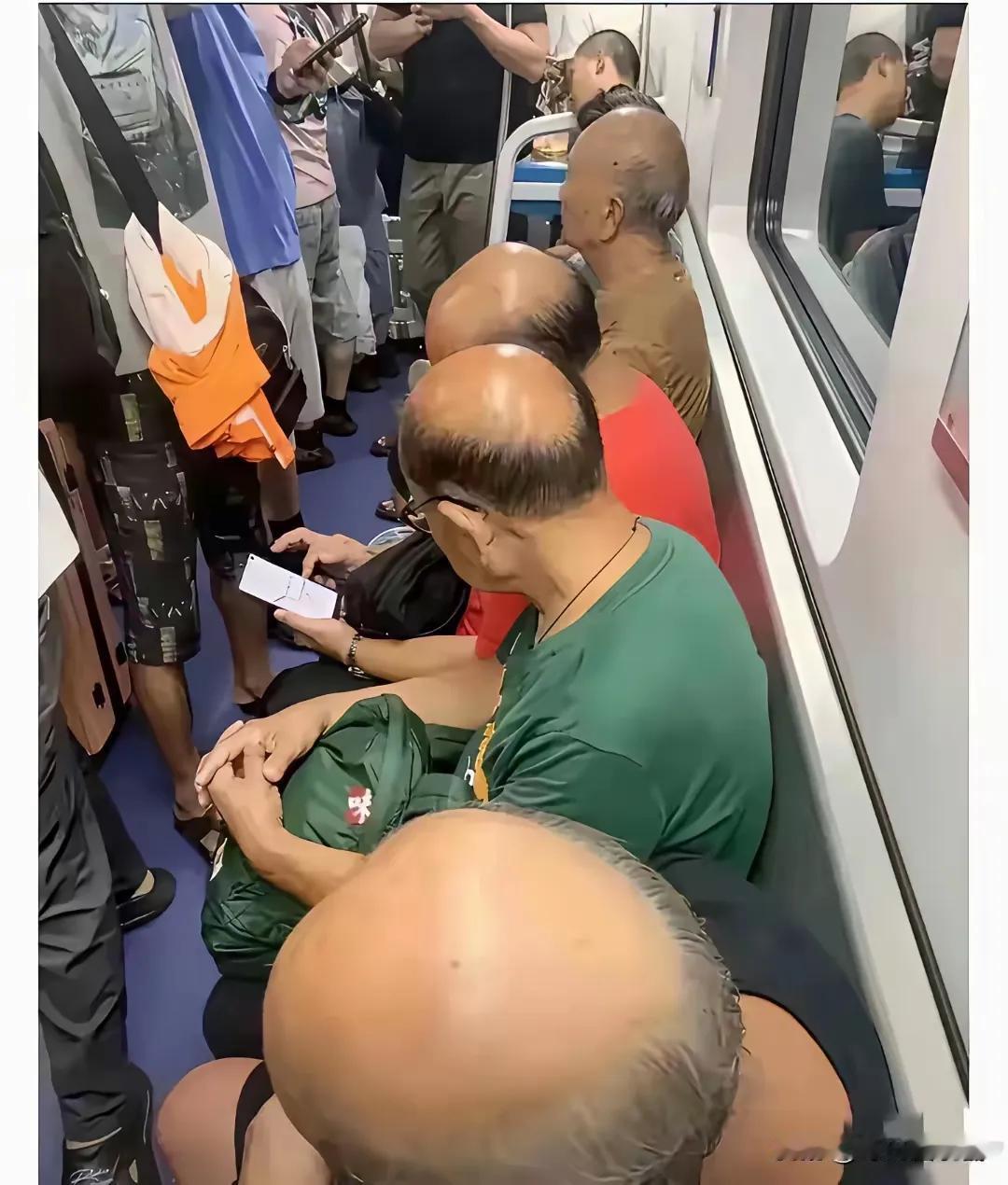 “重复做对的事，你将没有对手。”贝佐斯亚马逊的创业史告诉我们的一项法则。人们