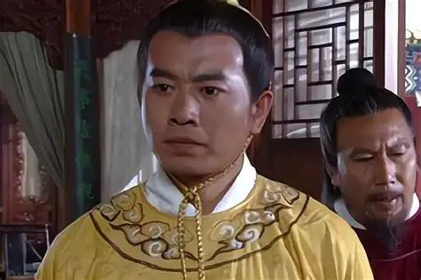 朱元璋一辈子总共杀了多少开国功臣？前前后后加起来，超过四万五千人。免死铁券发出去