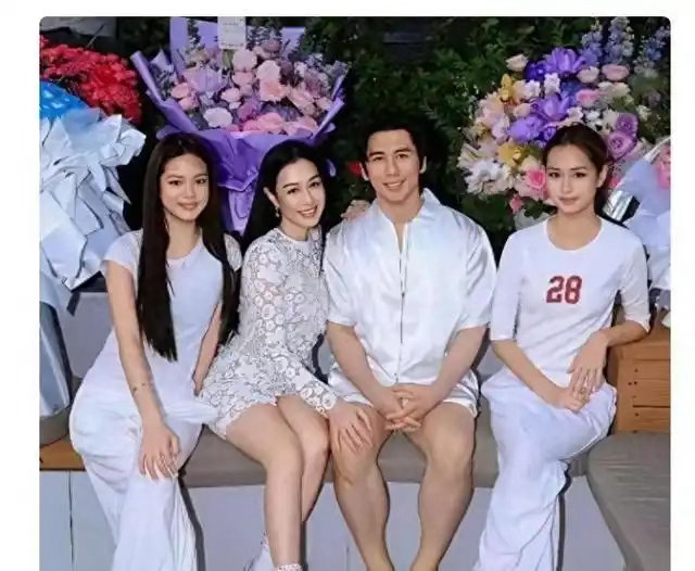 55岁钟丽缇近照瘦到变样？广州女神与两个高颜值女儿同框像闺蜜，引发中年身材标准大讨论​