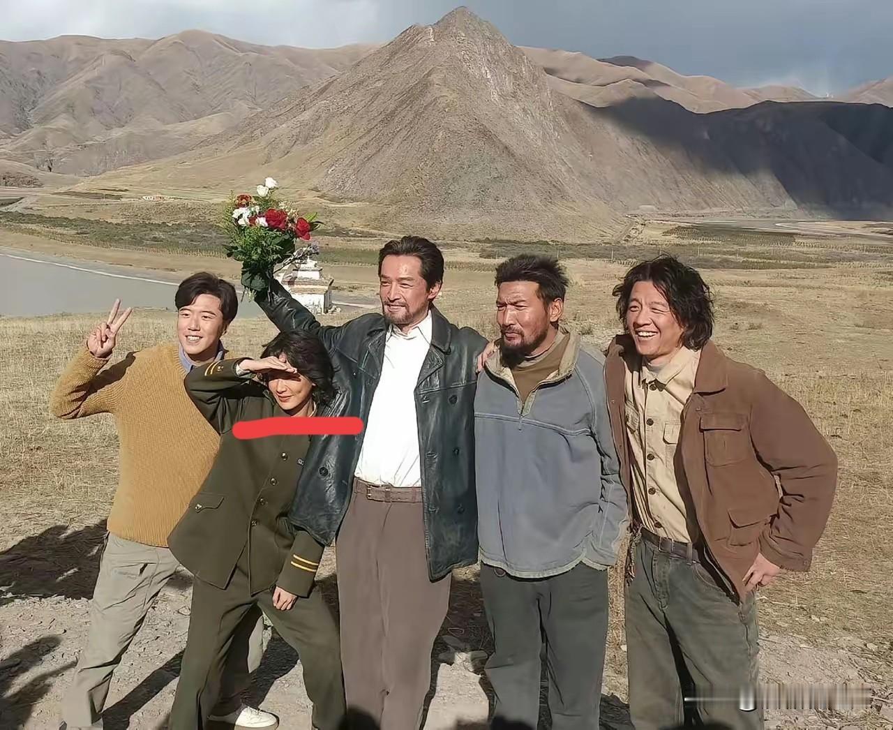 杨紫生命树我一直有个问题不敢说那就是杨紫的妆造很不自然，她脸上的那种晒黑感看