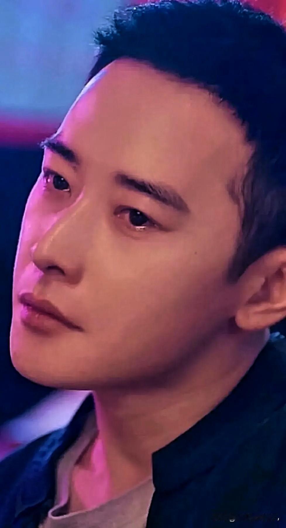 天还没有亮，罗晋的天就先塌了！罗晋真不愧是拼命三郎，2020年开始频繁拍戏