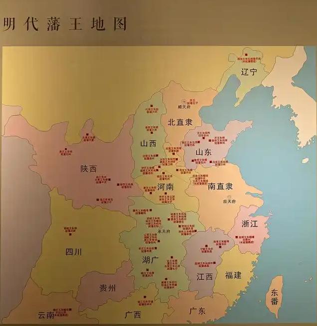 靖难之役朱棣和朱允炆打了起来，明朝其他藩王在做些什么？ 建文四年（1402年