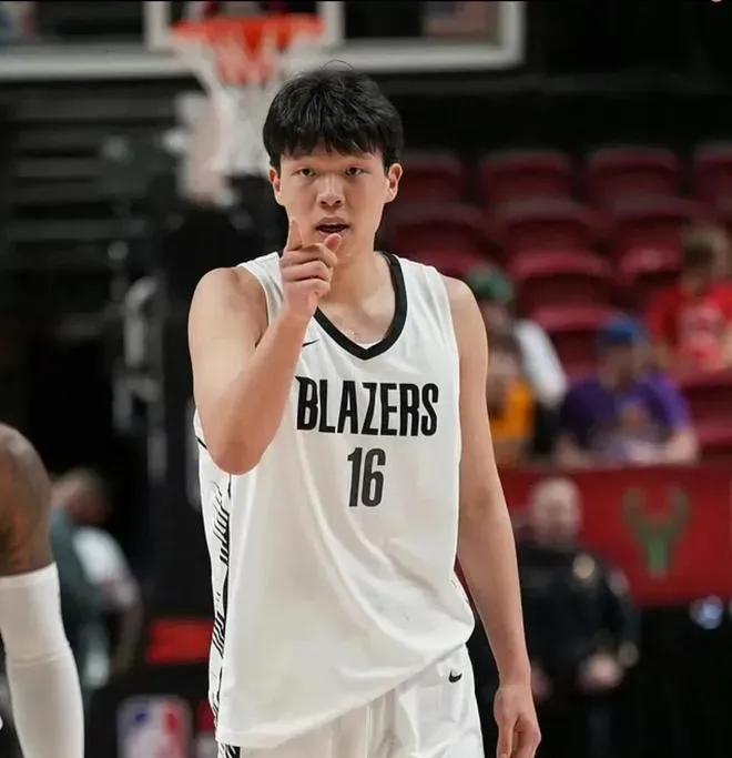 谁将成为本届最大选秀失误？20位NBA高管和球探对这个话题进行了投票，结果杨瀚森