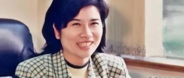 1991年，董明珠上门讨要42万货款，经销商却说：“再发50万的货，卖完一起结！