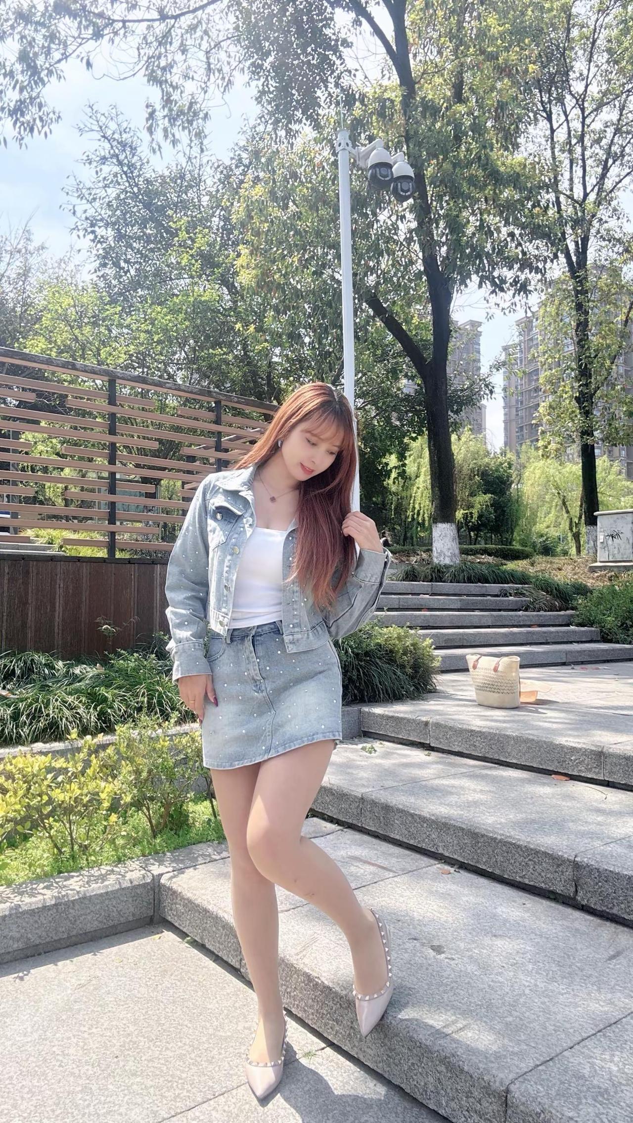 人到中年前方无人引路后方无人托底活成悟空撞了南墙自己补闯了风雨自己扛