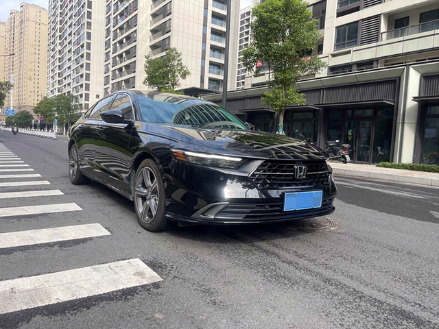 1.5T开着一样爽雅阁没让我失望选车的时候是和朋友一起看的，他相中了蒙迪欧，我