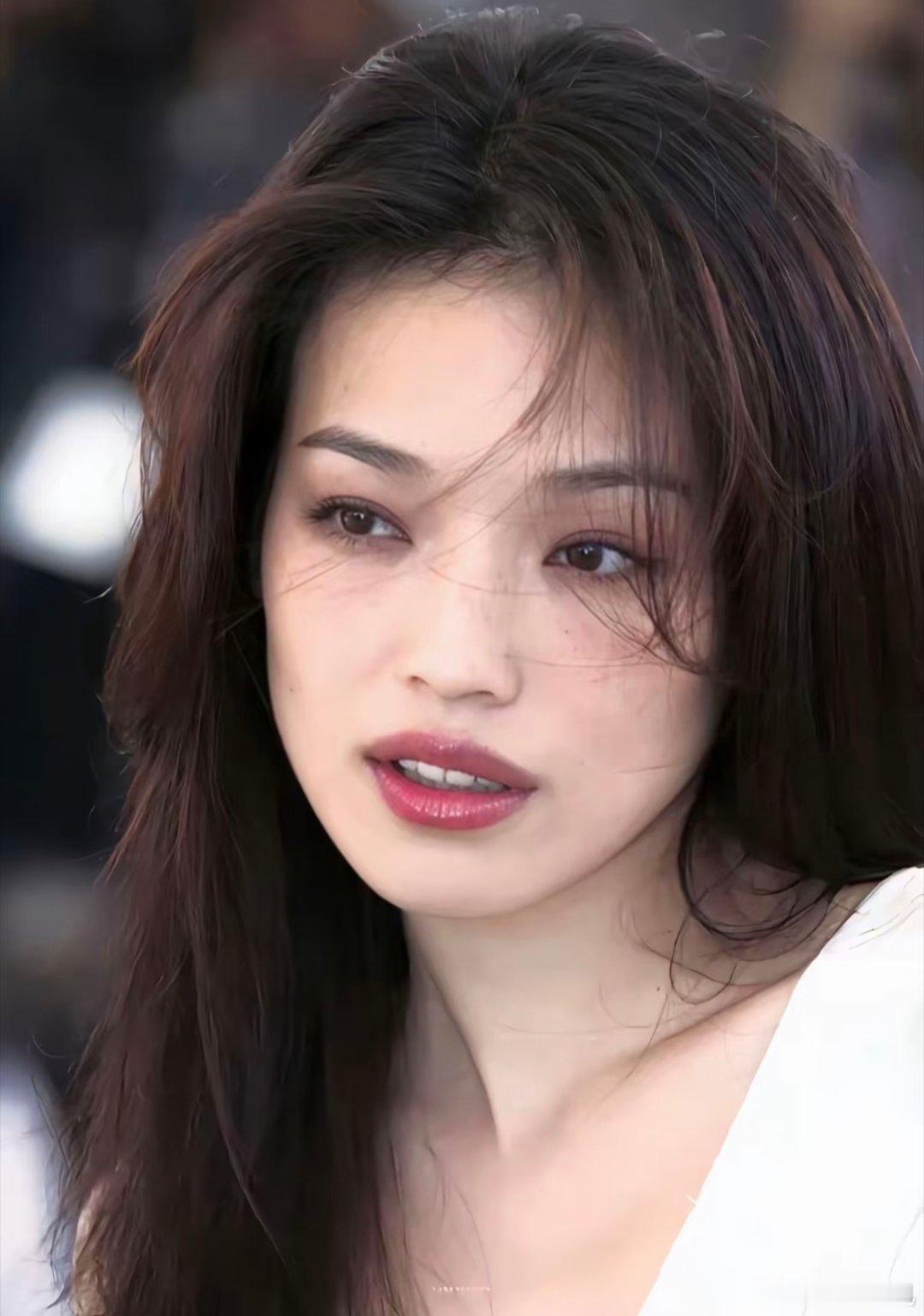 舒淇：一如既往的美，松弛平静浑然天成！​​​