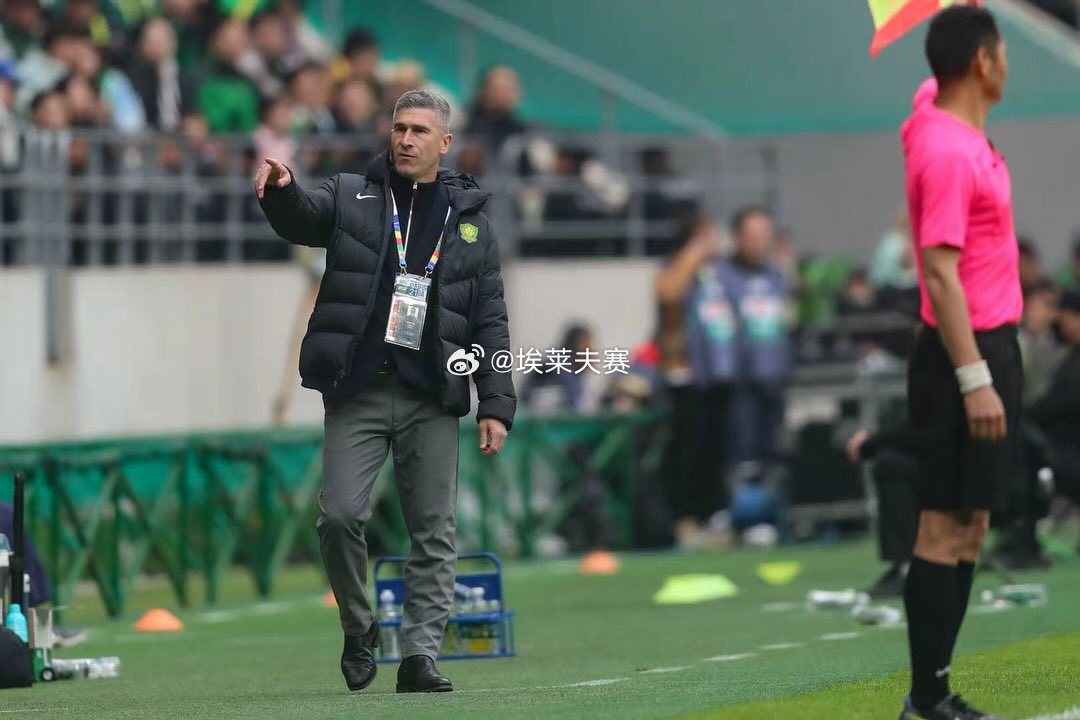 北京国安北京国安vs上海申花京沪大战后蒙哥马利更新社交媒体：“本赛季首个主场比