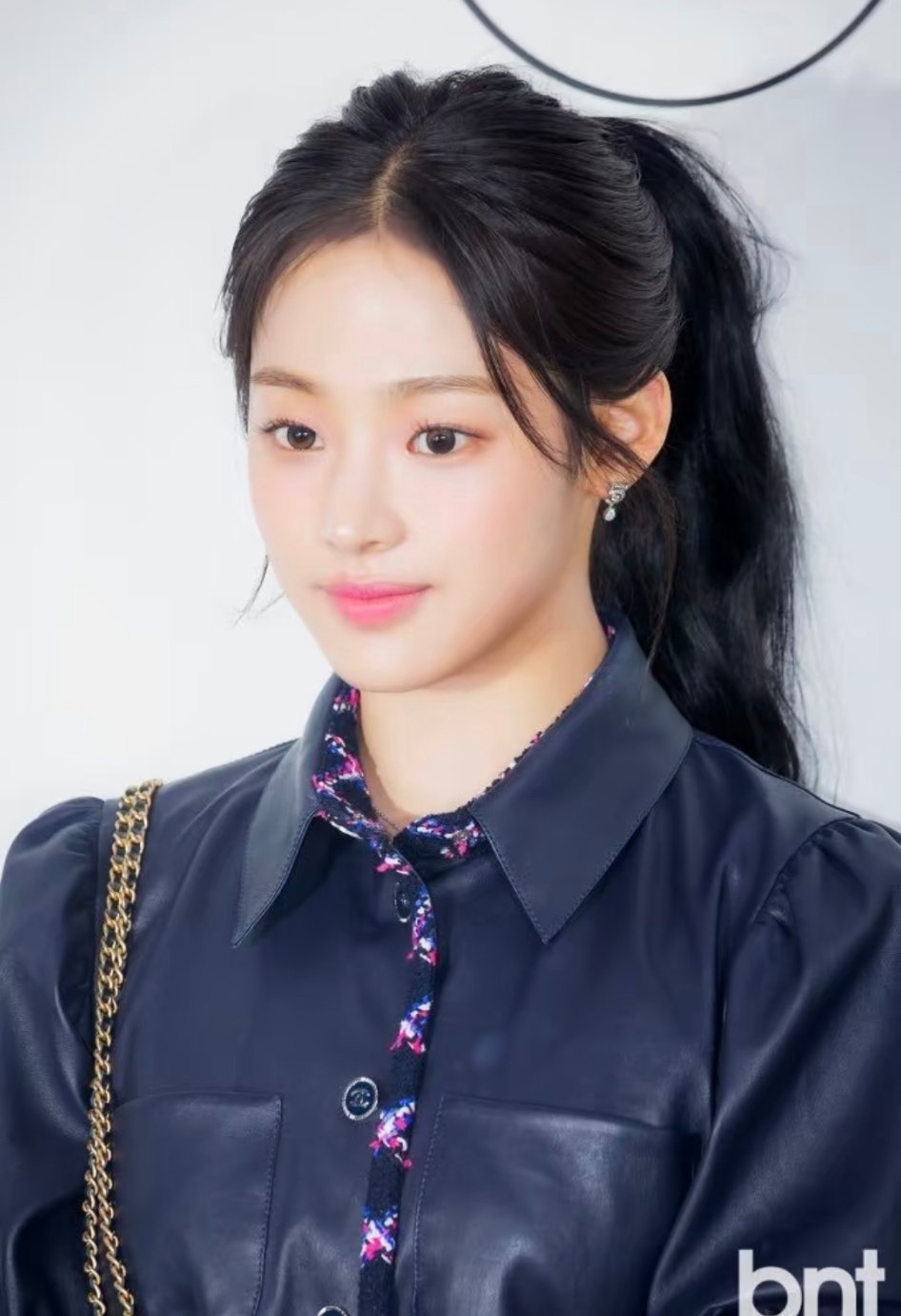 minji回顾Minji香奈儿快闪活动新闻图就让生图直出真正的大美人。