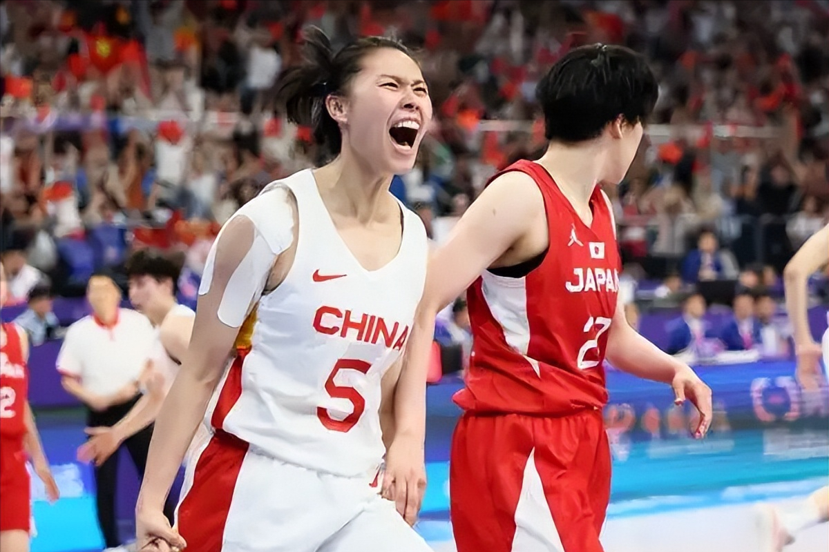 王思雨复出24分，助队四连胜，李缘0分