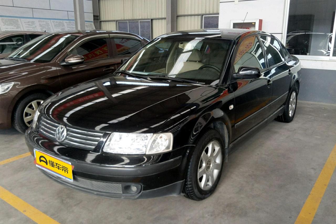 当年第一款帕萨特引入国内（严格来说是桑塔纳，但小编想说的是帕萨特B5），超出时代