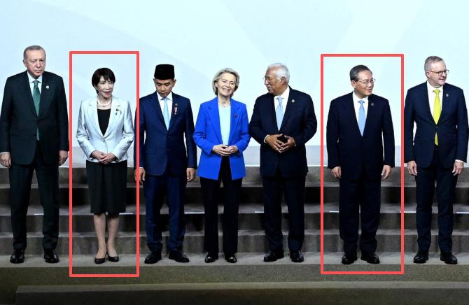G20峰会合影现场高市早苗与中方代表中间隔了三个人，并且现场零互动。G20